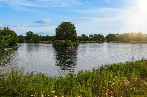 Alderford Lake in Whitchurch