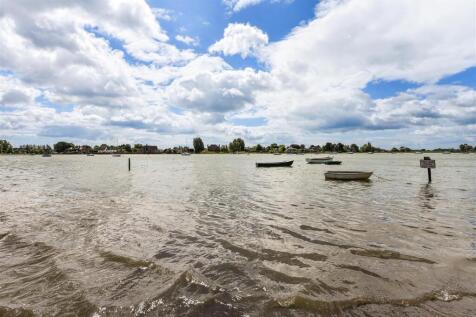 Bosham Harbour View Nearby.jpg