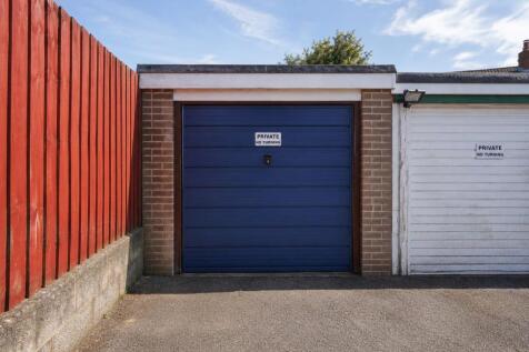 Private Garage.jpg