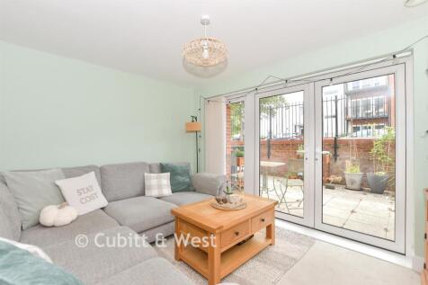 Lounge/ Kitchen/ Dining Room