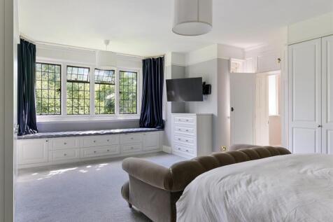 FAR END (INTERNALS) (33).jpg