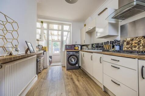 21 Highgate Road, Copnor-PorticoMarketing-SoldBy-1