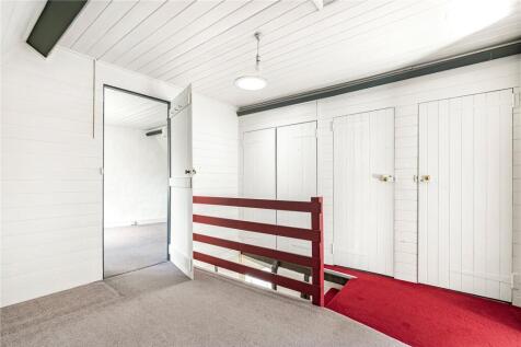 2nd Floor Landing