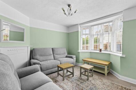 Totteridge Rd-5.jpg