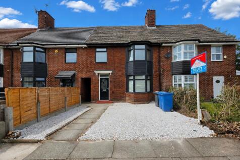 Beautifully Renovated Three Bedroom Mid-Terrace Home with Off-Road Parking – Western Avenue, Speke DEEDS Property are delighted to present this beautifully renovated three-bedroom...