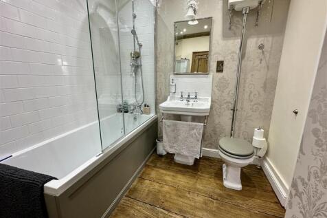 master ensuite