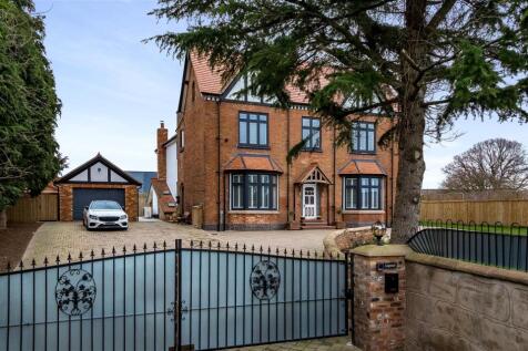 Front/ Gate
