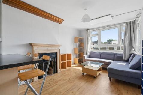 Located in the heart of Battersea, SW11, just moments from the beautiful open spaces of Battersea Park, three-bedroom maisonette offers spacious, modern accommodation ideally suited to professional sh