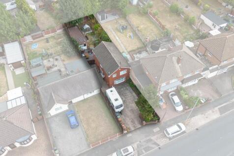 63a Noose Lane-19