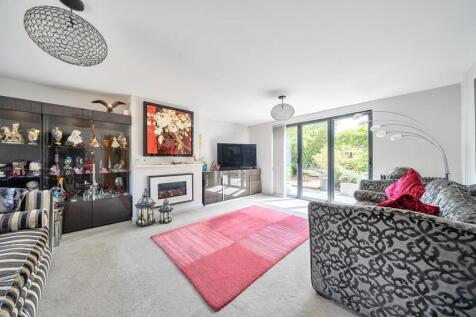 2 Sutton Acre