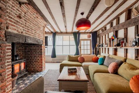 Living Room (1)