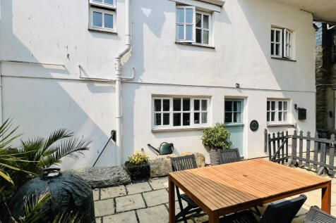 2 Bedroom Cottage for Sale