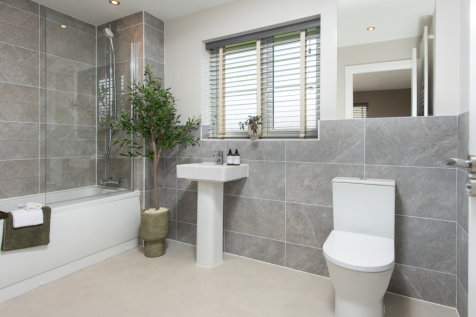 Redwood.Bathroom