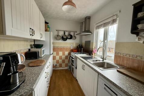Kitchen: