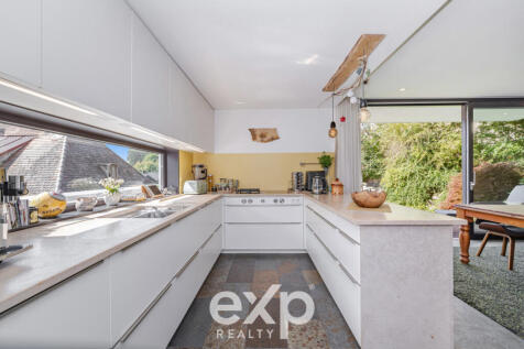 Open kitchen with pantry