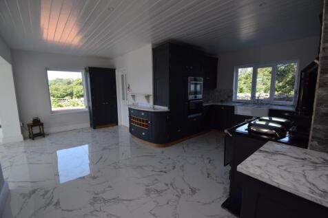 Kitchen Breakfast Room (2).JPG