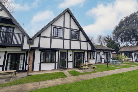 3 Bedroom Mid Terraced House for Sale