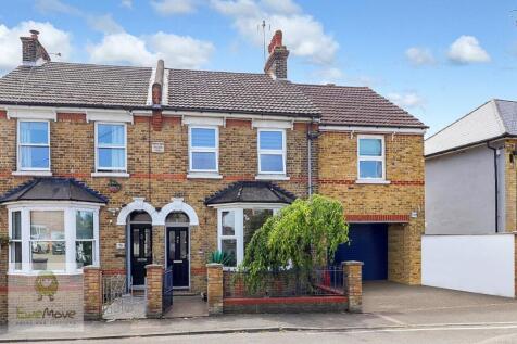 View Of The Front Of The Property