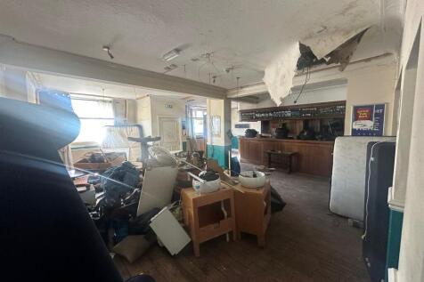 WhatsApp Image 2025-11-17 at 16.16.37.jpeg