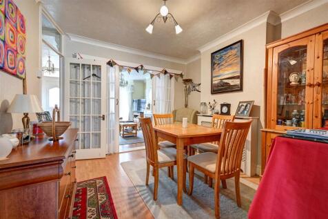 Dining room.jpg