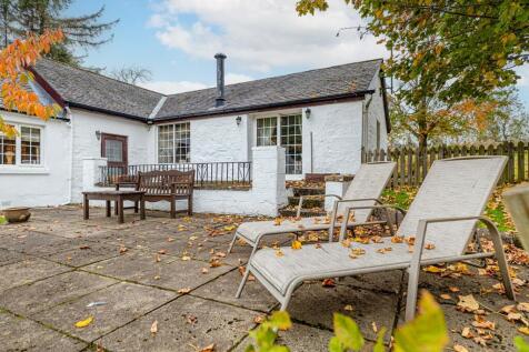 4 bed, 4 bath Detached in Glasgow - Photo 65