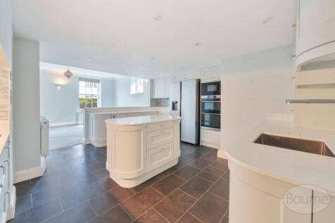 0cb93876-720a-49a...