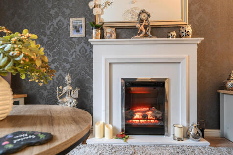 1385604-18-692862...