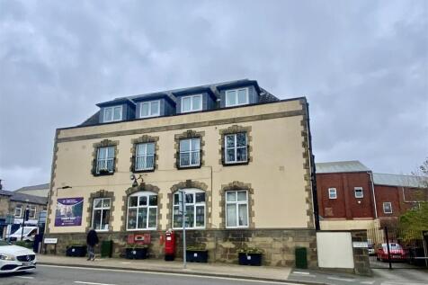 11 Station Road - Front.jpeg