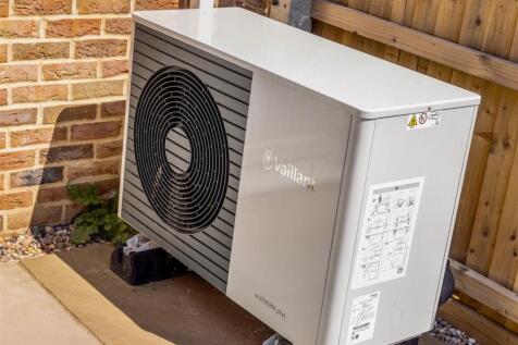 10 Sherridans Way (Sutterton)-12.jpg