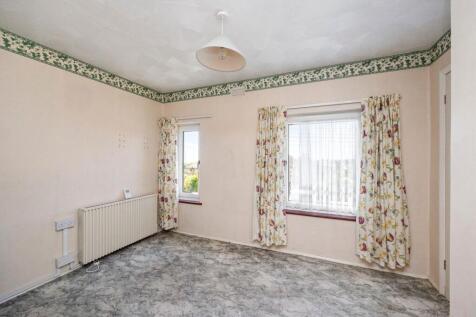 Poplar Avenue 153 BEDROOM 1.jpeg