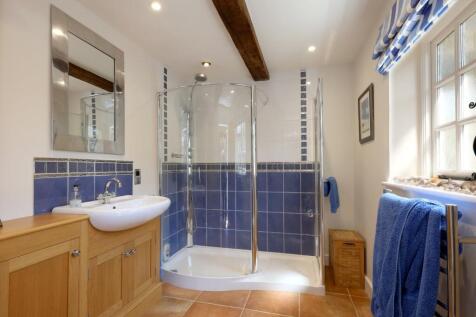 Cottage-Shower Room
