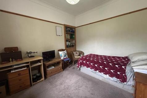 Ground Floor Bedroom/Snug/Office