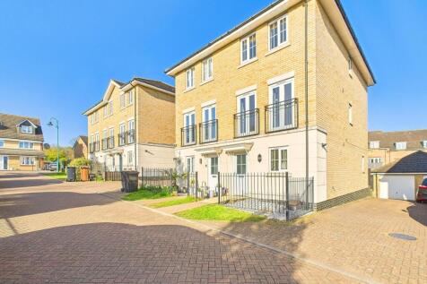 CAM01909G0-PR0320-STILL009