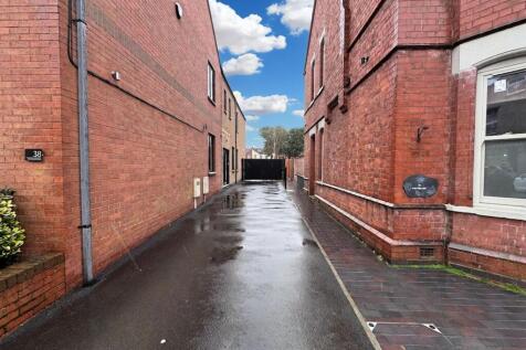 Drive & Parking
