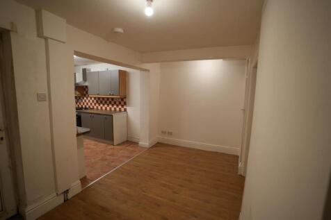 WhatsApp Image 2025-09-23 at 11.00.38 (1).jpeg