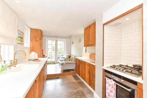 Kitchen/ Breakfast Room