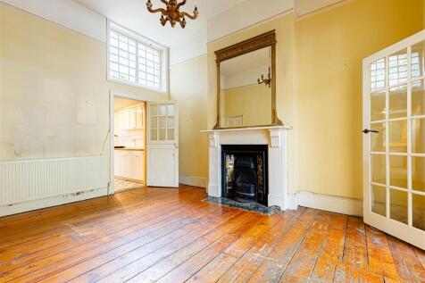 Calabria Road (10).jpg