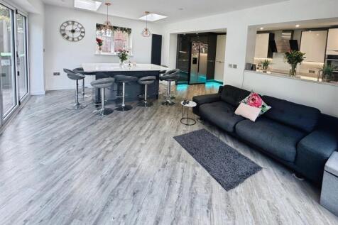 Kitchen/Breakfast/Family Room