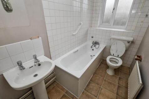 150 Winsor Terrace, Winsor Park Estate, Beckton, London E6 6LD