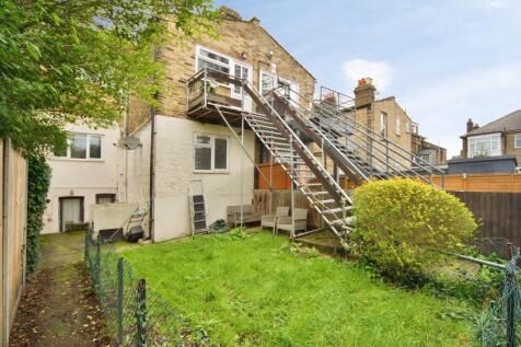 1 bed, 1 bath Flat in London - Photo 9