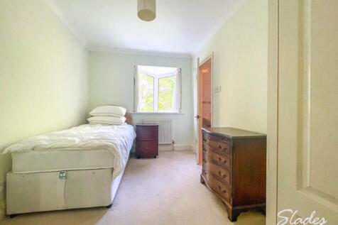 5 byron second bedro