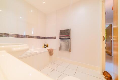 Award-winning Media team on EVERY Listing_15