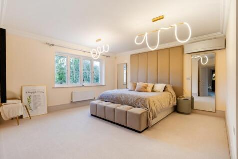 Chorley House 327...