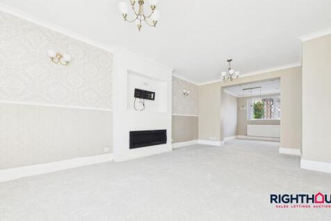 Through Open Plan Lounge/Dining Area