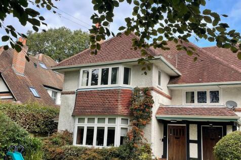 Exterior 54 East Ave