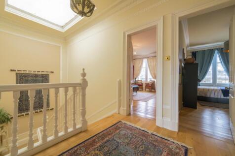 6 bed, 4 bath Town House in Glasgow - Photo 22