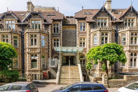 Flat 19, Royal Parade 2-7, Elmdale Road, BS8--17.j
