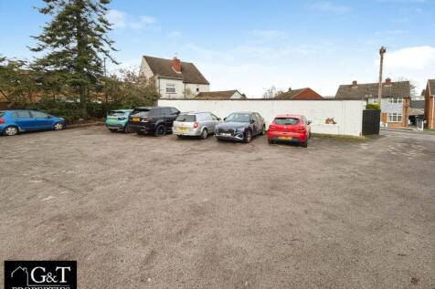 PRIVATE PARKING