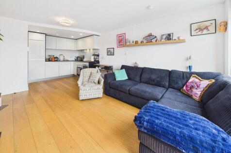 Open Plan Living Area & Kitchen