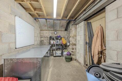 Rug/Prep/Drying Room